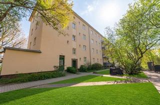 Wohnung kaufen in Köpenicker Landstraße 78, 12437 Plänterwald, Wertsteigerungs-Chance: 2-Zimmer unter 5k €/m² im grünen Plänterwald — neu saniert, sofort frei