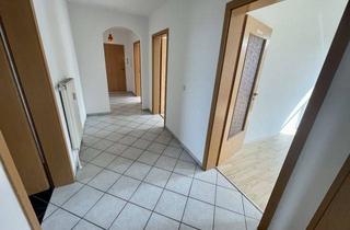 Wohnung mieten in Gagarinstraße 49, 07545 Gera, Super 3 Raum Wohnung mit Balkon und Wanne in der Geraer Innenstadt!