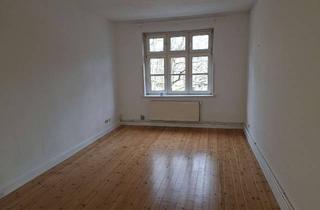 Wohnung kaufen in Schwalbenplatz, 22307 Barmbek-Nord, Freie, gut geschnittene 2-Zimmer Wohnung im 2. OG in Hamburg-Barmbek-Nord