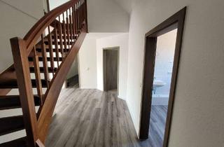 Wohnung kaufen in 30900 Wedemark, Maisonette mit Südbalkon & 2 Stellplätzen – vermietet, Eigennutzung möglich
