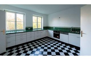 Wohnung mieten in Schlossstr., 84186 Vilsheim, Exklusive 5,5-Zimmer-Obergeschosswohnung mit historischem Flair