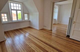 Wohnung mieten in Westerreihe, 27472 Cuxhaven, Jugendstilhaus direkt am Schlosspark - helle 90 qm Wohnung mit Einbauküche
