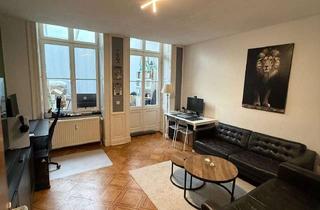 Wohnung mieten in 42117 Elberfeld, Zentrale 2,5 Zimmer Altbauwohnung am Robert-Daum-Platz mit Wintergarten und Möbelübernahme