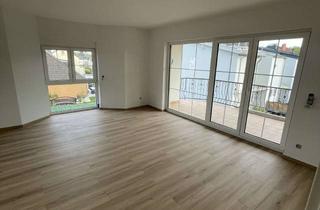 Wohnung mieten in 61381 Friedrichsdorf, Erstbezug nach Kernsanierung 4-Zimmer-Wohnung mit Fussbodenheizung