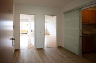 Wohnung mieten in 66740 Saarlouis, Helle 2-ZKB Wohnung mit Balkon in ruhiger Lage Saarlouis Picard