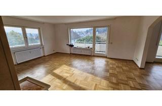 Wohnung mieten in 76530 Ebersteinburg, Sonnige 4,5 Zi mit Balkon, Garage