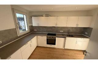 Wohnung mieten in Kurfürst-Heinrich-Straße 12, 57462 Olpe, Olpe INNENSTADT; ERSTBEZUG, 5-Zimmer Wohnung, 2.OG, WG-Geeignet