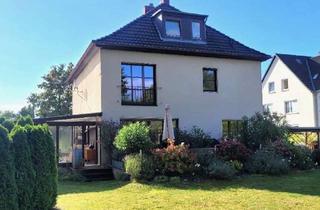 Einfamilienhaus kaufen in 38114 Braunschweig, Charmantes Einfamilienhaus auf parkähnlichem Grundstück mit altem Baumbestand