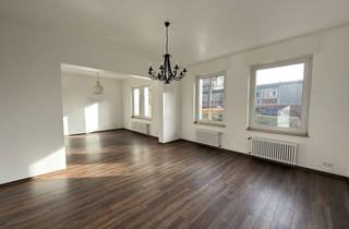 Villa kaufen in Königstraße 77, 47198 Alt-Homberg, Wo Familie Raum findet – charmante Villa mit Charakter