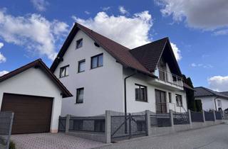 Einfamilienhaus kaufen in 75449 Wurmberg, Freistehendes Ein- Zweifamilienhaus in ruhiger Lage