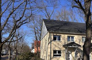 Doppelhaushälfte kaufen in Jägerweg, 14624 Dallgow-Döberitz, gepflegte Doppelhaushälfte (DHH) mit 4 Zimmern nebst Ausbau-Reserve in Dallgow-Döberitz