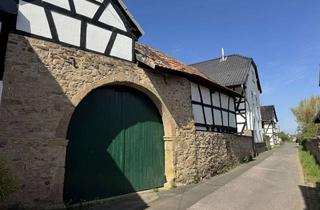 Bauernhaus kaufen in Mozartweg, 53902 Bad Münstereifel, Historisches Bauernhaus (Baujahr 1744) mit großem Grundstück und Entwicklungspotenzial