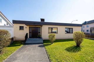 Haus kaufen in 93083 Obertraubling, Stilvoller Bungalow in bevorzugter Wohnlage – Wohnen auf einer Ebene mit sonnigem Gartenparadies!
