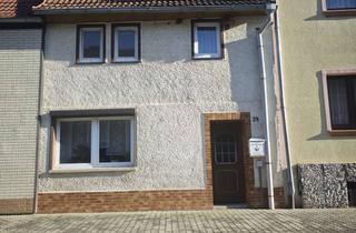 Haus kaufen in Hauptstraße 24, 06528 Wallhausen, Charmantes Reihenmittelhaus mit Scheune und Platz in Hohlstedt