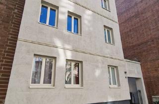Wohnung kaufen in Alter Teichweg 10, 22081 Hamburg, Charmante Dachgeschosswohnung mit Sanierungspotenzial in kleinem 3-Parteien-Haus