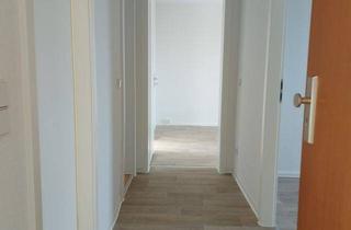 Wohnung mieten in Kreyssigstraße 56, 14770 Brandenburg, Helle 3-Zimmer-Wohnung nahe Zentrum mit Balkon & Badewanne