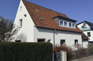 Einfamilienhaus kaufen in 30453 Hannover, Einfamilienhaus mit Garage und kleiner Werkstatt in zentraler Lage im Kernbereich von Hannover-Ahlem