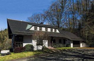 Einfamilienhaus kaufen in 66424 Homburg, Homburg - Großzügiges Einfamilienhaus in idyllischer Waldrandlage!