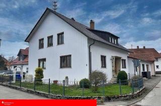 Einfamilienhaus kaufen in 78564 Wehingen, Wehingen - Wohnhaus mit Gewerbemöglichkeit und 4 Garagen in Wehingen