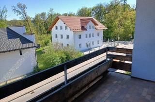 Wohnung kaufen in 84518 Garching, Garching an der Alz - 3-Zi Wohnung, komplett renoviert, Einzelgarage, provisionsfrei