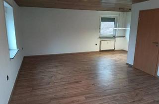 Wohnung kaufen in 75428 Illingen, Illingen - 4 Zimmer Wohnung mit insgesamt 112,5qm in bester Lage