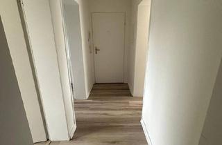 Wohnung kaufen in 24558 Henstedt-Ulzburg, Henstedt-Ulzburg - Verkauf: Renovierte 3-Zimmer-Eigentumswohnung