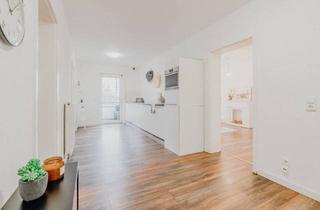 Wohnung kaufen in 65779 Kelkheim, Kelkheim - Frisch renovierte 4,5-Zimmer-Erdgeschosswohnung mit uneinsehbarer-Terrasse - Bestlage von Kelkheim