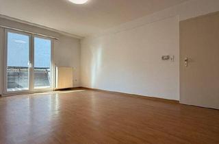 Wohnung kaufen in 67655 Kaiserslautern, Kaiserslautern - Gepflegte 3-Zimmer-Wohnung im Erdgeschoss mit Balkon und Carport