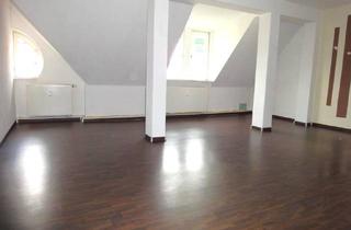 Wohnung mieten in Heinrich-Knauf-Straße 14, 07545 Gera, Gera - 2 Raum DG Wohnung mit Balkon in direkter City-Lage!