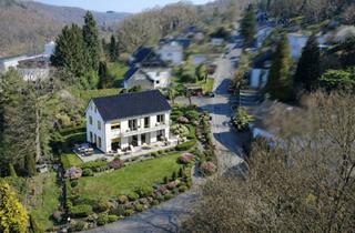 Haus kaufen in 42287 Wuppertal, Wuppertal - Attraktives Grundstück zur Bebauung mit Zweifamilienhaus. (projektiert, noch nicht gebaut)