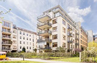 Wohnung kaufen in Kopernikusstraße 32, 10243 Friedrichshain, Bezugsfreie Luxus-Wohnung in den Kopernikushöfen mit großer Terrasse sowie mit TG und EBK