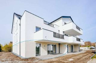 Wohnung kaufen in 33758 Schloß Holte-Stukenbrock, Neubau-Eigentumswohnung nach KfW-40-QNG-Standard mit Terrasse und Garten