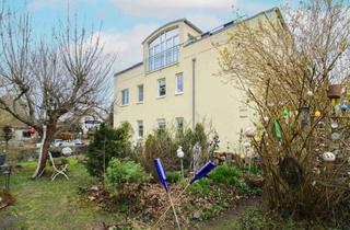 Wohnung kaufen in 16321 Bernau, Vermietete 2,5 Zimmer Wohnung mit Terrasse und eigenem Garten, PKW Stellplatz und 2 Kellern