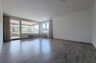 Wohnung kaufen in 22926 Ahrensburg, Helle 3-Zimmer-Wohnung mit Südwestbalkon, Aufzug und Tiefgaragenstellplatz in zentraler Lage