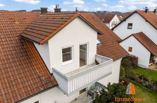 Wohnung kaufen in 86470 Thannhausen, IMMOSPACE *** Lichtdurchflutete 2-Zimmer-Dachgeschosswohnung mit Balkon und Garage ***