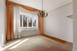 Wohnung kaufen in 12169 Steglitz, Zwei Zimmer mit perfektem Grundriss, Balkon und grandioser Deckenhöhe