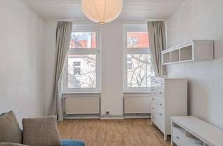Wohnung kaufen in Allerstraße, 12049 Neukölln, HOMESK - Bezugsfreie 2-Zimmer-Altbauwohnung mit ca. 38,50 m² Ausbaureserve im Dachgeschoss