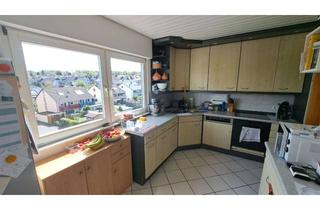 Wohnung kaufen in Friedrichstr. 81a, 76456 Kuppenheim, ++ Charmante 3-Zi.-Dachgeschosswohnung mit 2 Balkonen, Garage, 6-FH - zentral & ruhig Lage ++