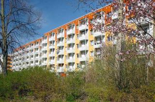 Wohnung mieten in Berliner Str. 11, 18311 Ribnitz-Damgarten, renovierte 3-Zimmer-Wohnung mit Badewanne und Balkon