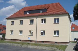 Wohnung mieten in Uhlandstr., 04442 Zwenkau, 3-Raum-Wohnung im 1.OG in ruhiger Lage