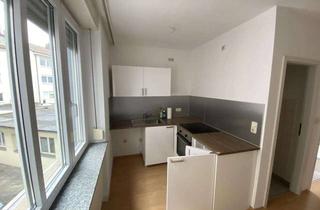 Wohnung mieten in Brücknerstr., 97080 Grombühl, Helle 2 - Zimmer - Wohnung