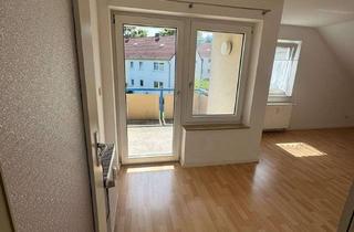 Wohnung mieten in Krummer Acker, 37671 Höxter, Traumhaft lichtdurchflutete 2 ZKB mit Balkon in absoluter FH Nähe sucht neuen Mieter