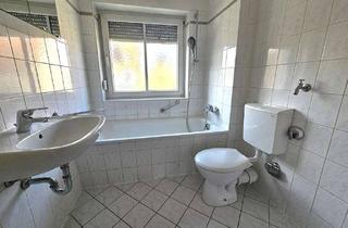 Wohnung mieten in Friedrich-Engels-Straße, 04509 Delitzsch, Wir renovieren für Sie! 2-Zimmerwohnung mit Balkon und Badewanne!