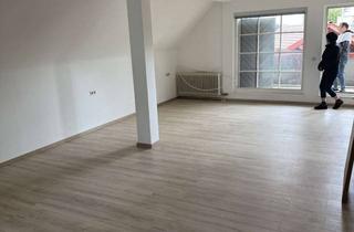 Wohnung mieten in Löhrstraße 19, 78647 Trossingen, Helle 2-Zimmer-Wohnung im 1. OG mit Balkon