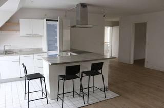 Wohnung mieten in Schmausenbuckstraße 84, 90480 Nürnberg, Geräumige Zwei Zimmern Wohnung in Nürnberg-Tiergarten