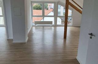 Wohnung mieten in Karolingerstraße 29, 75177 Nordstadt, 2-Zimmer Wohnung mit Balkon