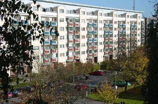 Wohnung mieten in Ernst-Thälmann-Ring 22 a, 17491 Schönwalde II, Attraktive 4‑Zimmer‑Wohnung mit Loggia, Aufzug und moderner Ausstattung