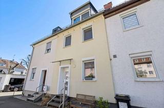 Reihenhaus kaufen in 55246 Mainz-Kostheim, Gepflegtes modernisiertes Reihenhaus in Südausrichtung schöner Garten ruhige Lage Mainz Kostheim