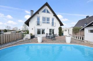 Haus kaufen in 06231 Bad Dürrenberg, Exklusives Wohlfühlrefugium in Bad Dürrenberg: gepflegtes Haus mit Pool, Sauna, Kamin & Weitblick...