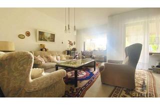 Doppelhaushälfte kaufen in 50767 Heimersdorf, Sanierungsbedürftige Doppelhaushälfte mit Garten, Garage und familienfreundlichem Raumkonzept